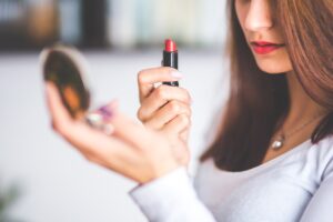 Najlepsze naturalne pędzle do makijażu dla twojej twarzy